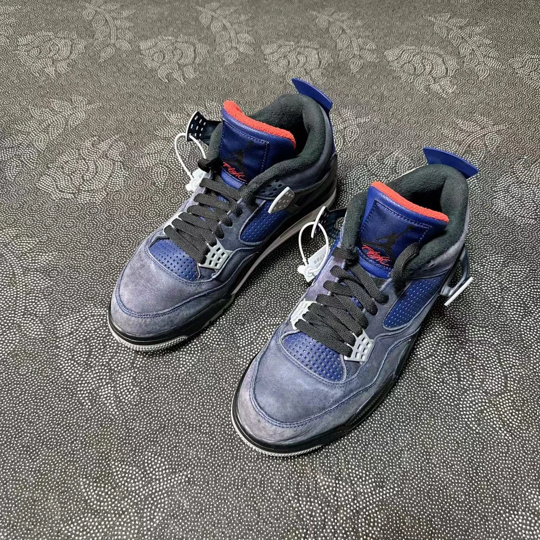 42.5码 Nike aj4黑蓝毛巾 95新无原盒 全新价1819 板鞋