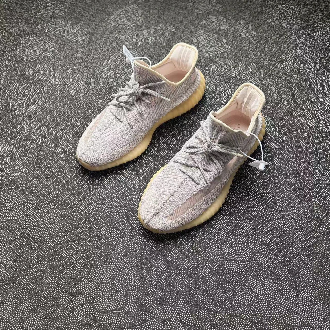 46.5码休闲鞋  adidas Yeezy350 粉天使 97新配盒