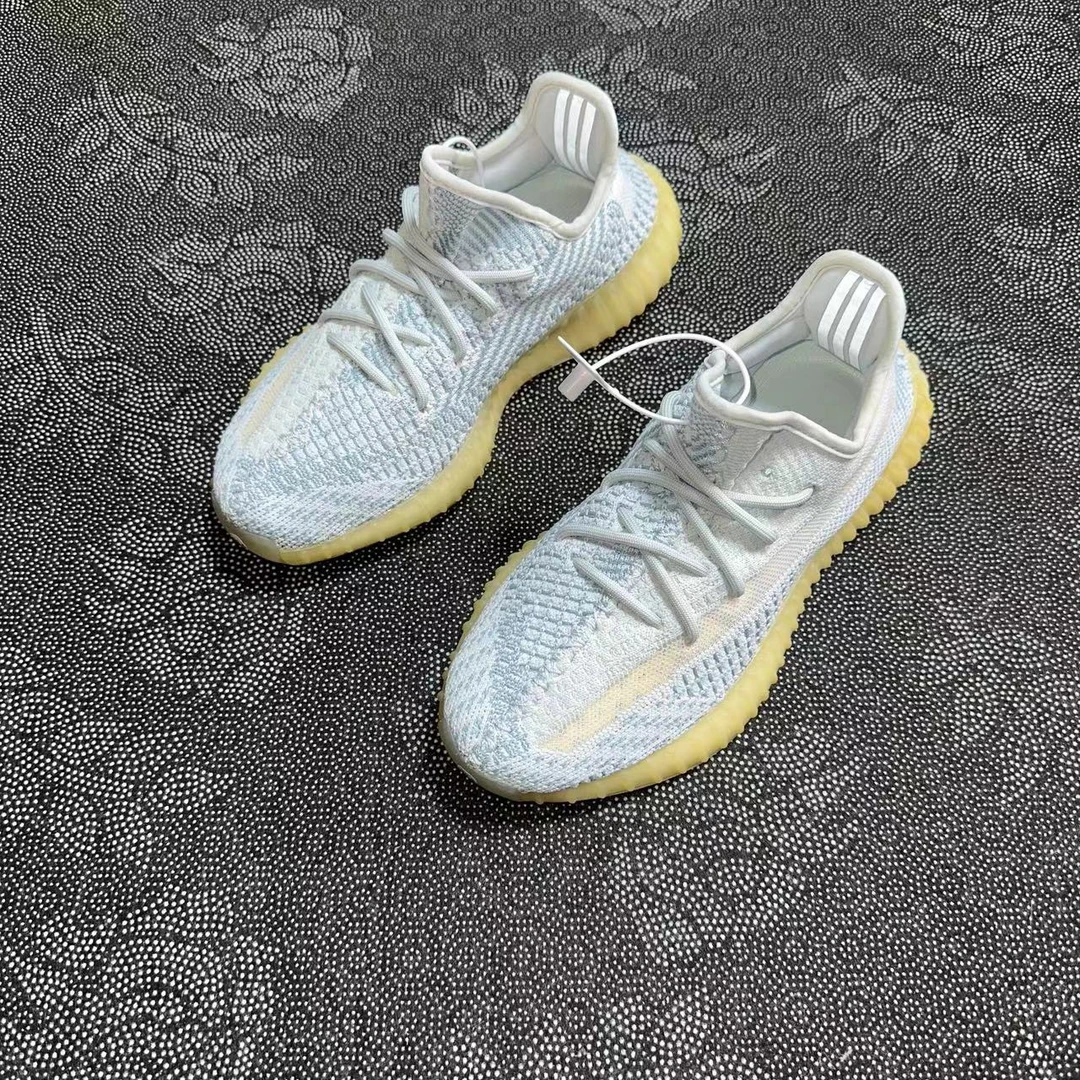 adidas休闲鞋38.5码 Yeezy350冰蓝 95新无原盒 全新价2179 休闲鞋