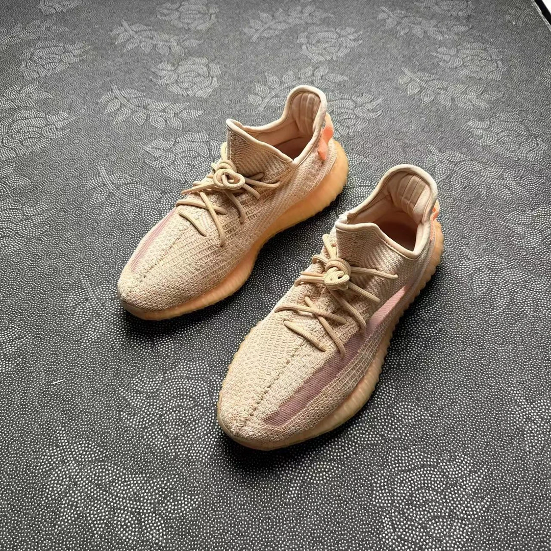 46码休闲鞋 adidas Yeezy350红土色 95新无原盒 全新价3079