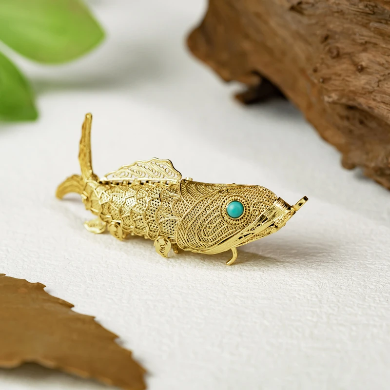 【何姐聊收藏】国风独特设计款花丝镶嵌松石手工小鱼项链 14004068