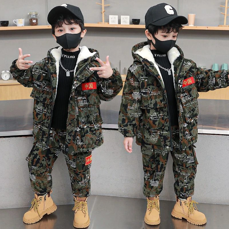 男童冬装加绒套装2023新款中大童迷彩加绒运动衣服儿童冬装两件套
