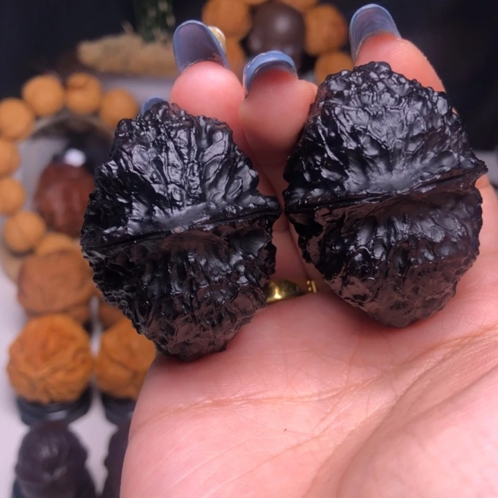 文玩核桃吊坠29刺甲苍龙