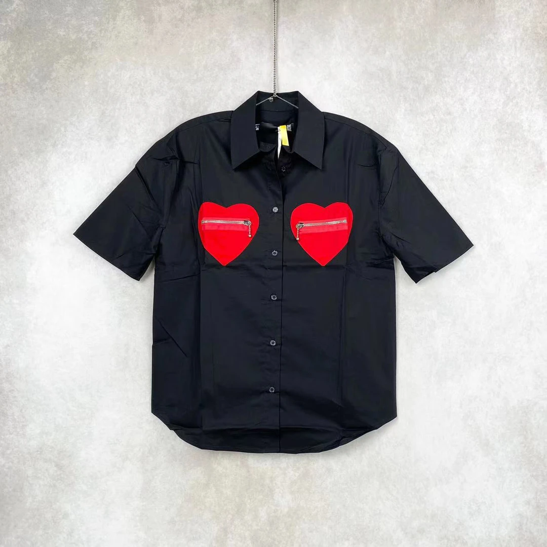 全新未使用  MOSCHINO 21808 胸口爱心衬衫 40码 吊牌未