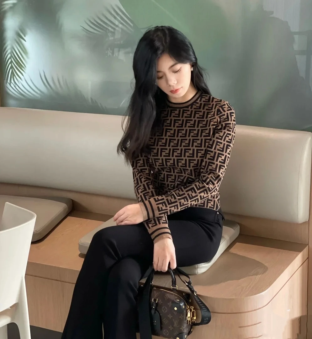 FENDI/芬迪 aa0716 满印老花针织毛衣 40码 95新