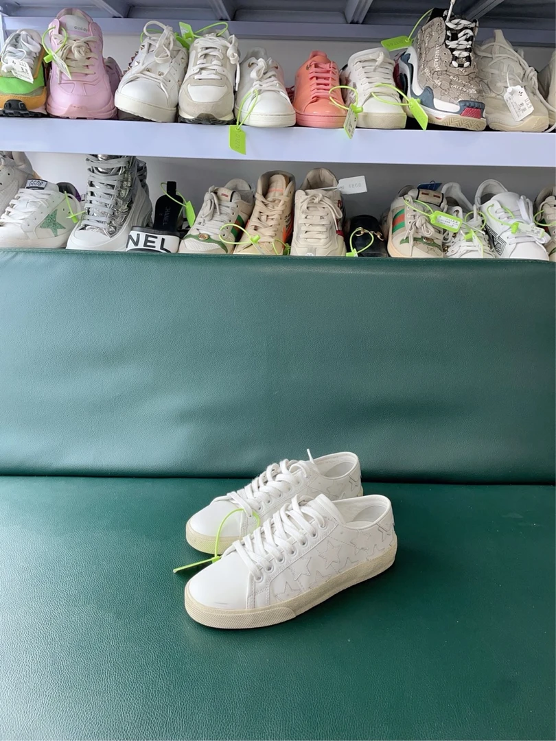 Saint Laurent圣罗兰ysl做旧板鞋 36.5 码成色充新 编码d1339 r