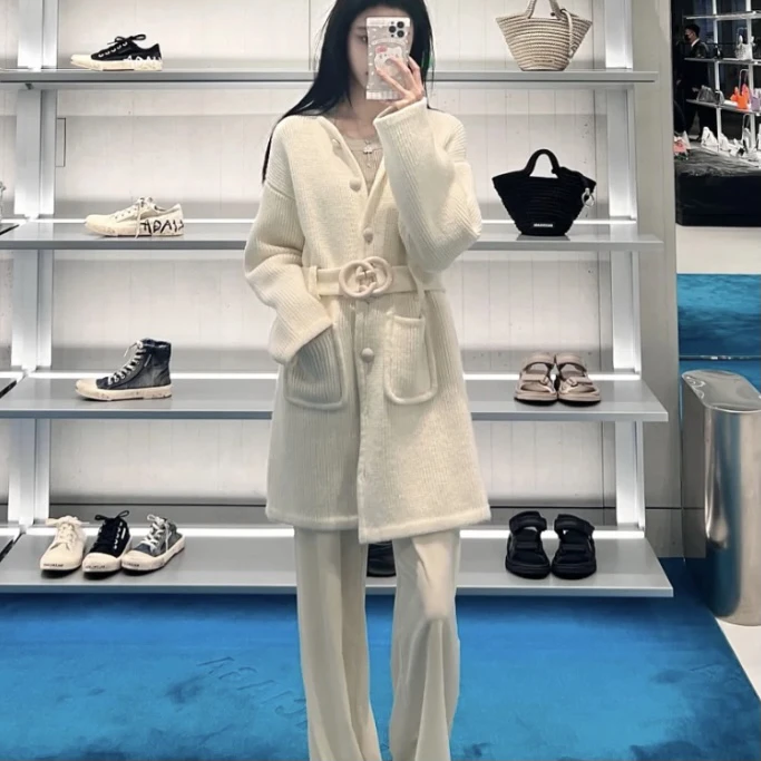 GUCCI/古驰 bb0027 白色双G腰带针织大衣 M码 16900 95新