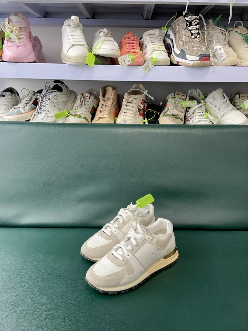 Louis Vuitton LV runaway米白鞋 36码成色很好编码d2793