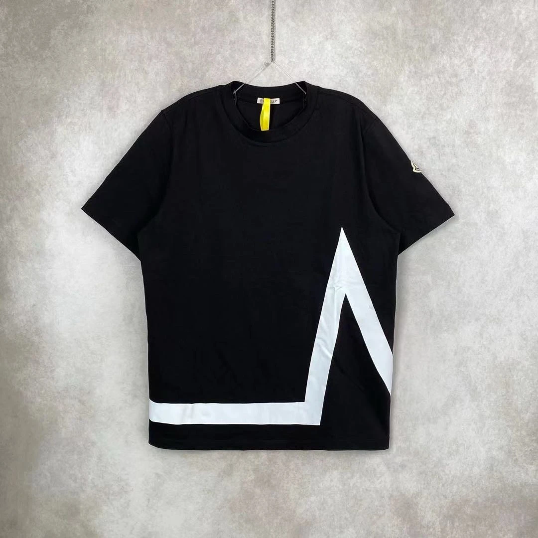 20075 Moncler 蒙口 黑白印花短袖 L码 4800 吊牌 未使用