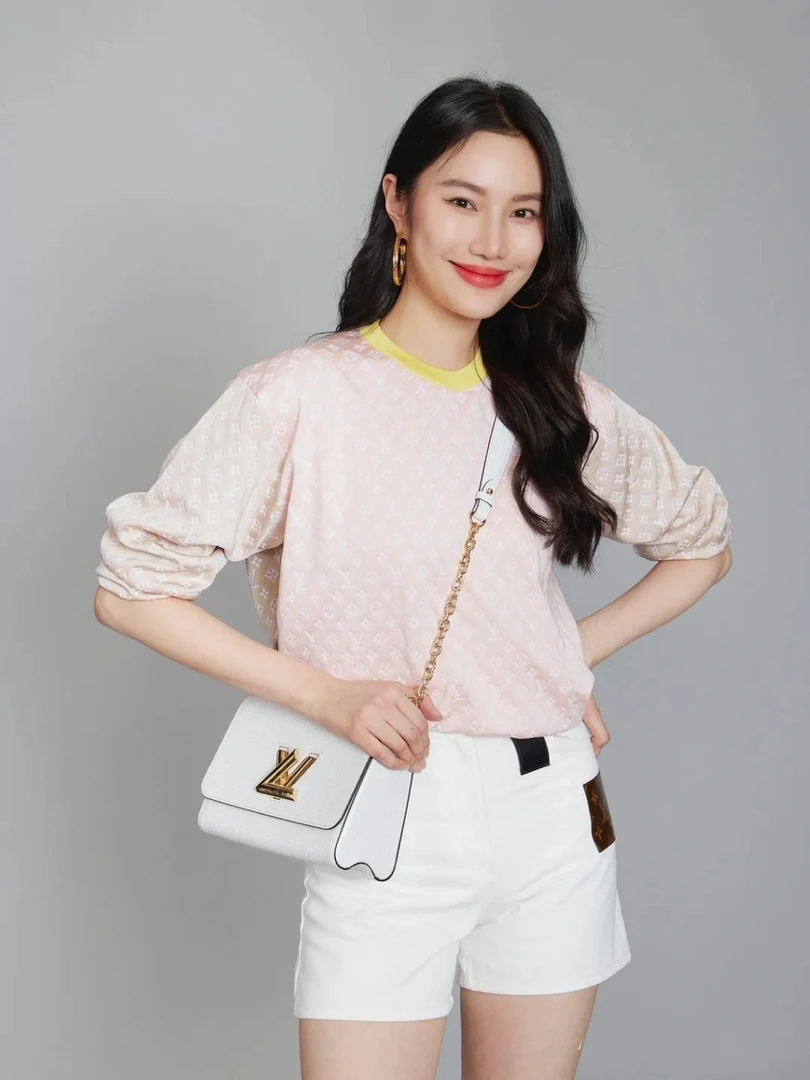 LouisVuitton/路易威登18528  老花满印拼接针织卫衣 S码