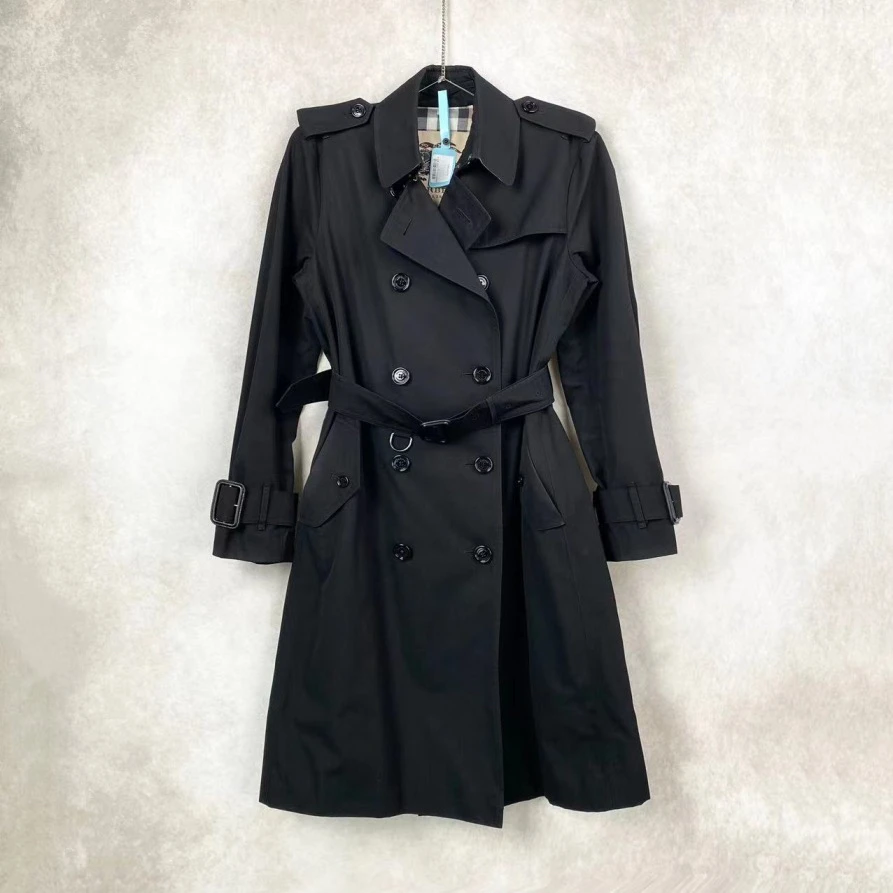 mb0006 Burberry 巴宝莉 42码 公价12000 无配件