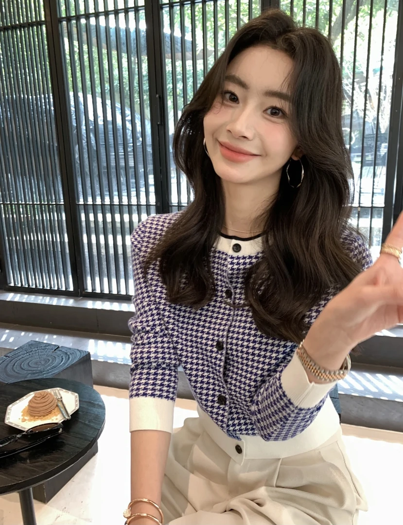 95新 MIU MIU/缪缪 21463  羊毛 紫色棋盘格开衫 42码  95新