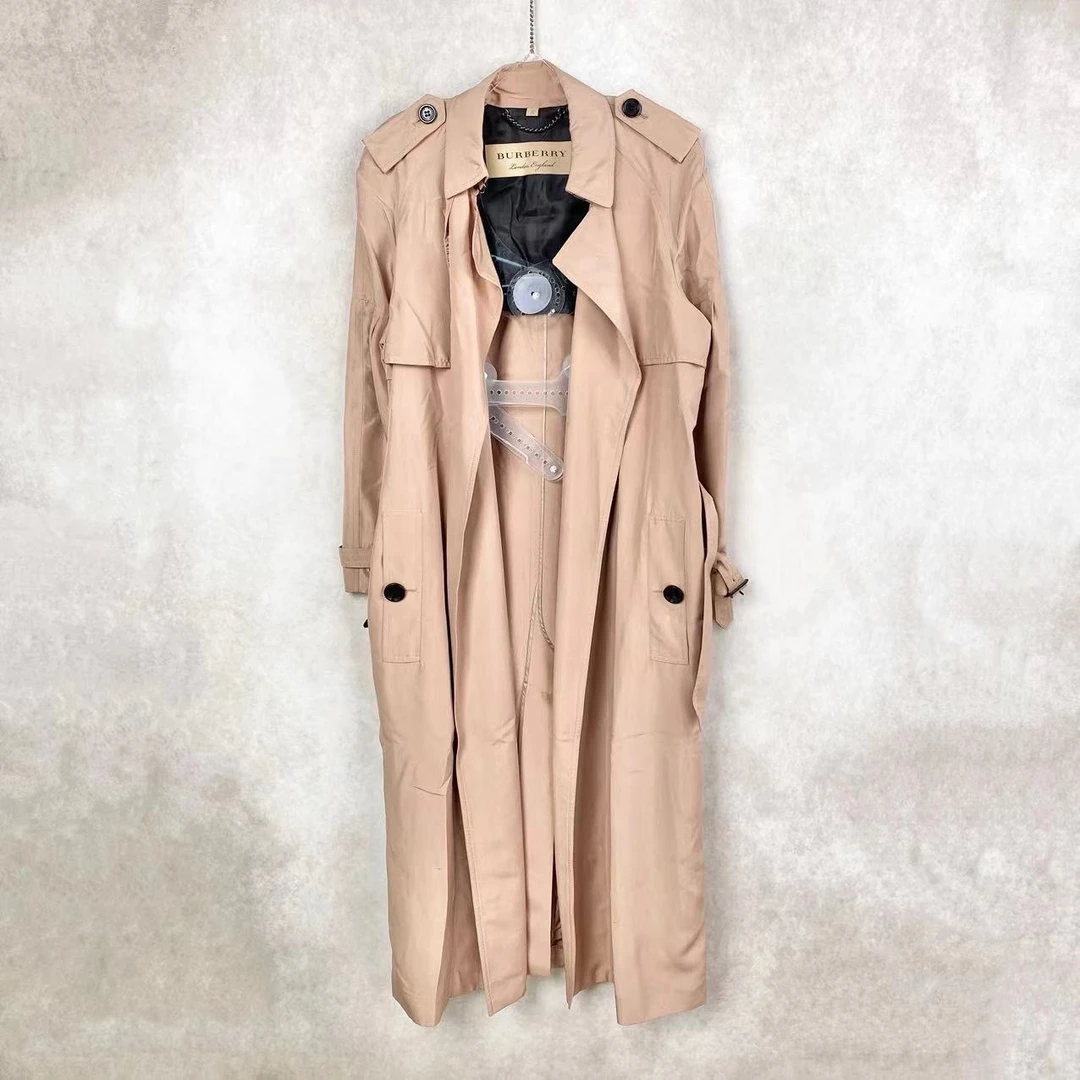 16160 Burberry 巴宝莉 卡其色风衣 40码 公价9800 无配件 9新