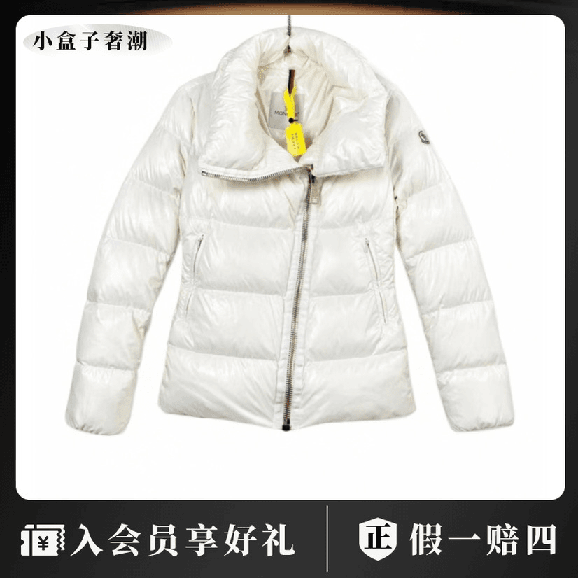 MONCLER22678  白色羽绒服 2码