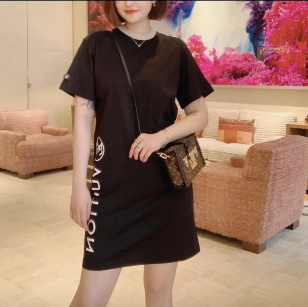 20575 Louis Vuitton Lv 黑色侧边logo连衣裙 m码 公价9800 95新