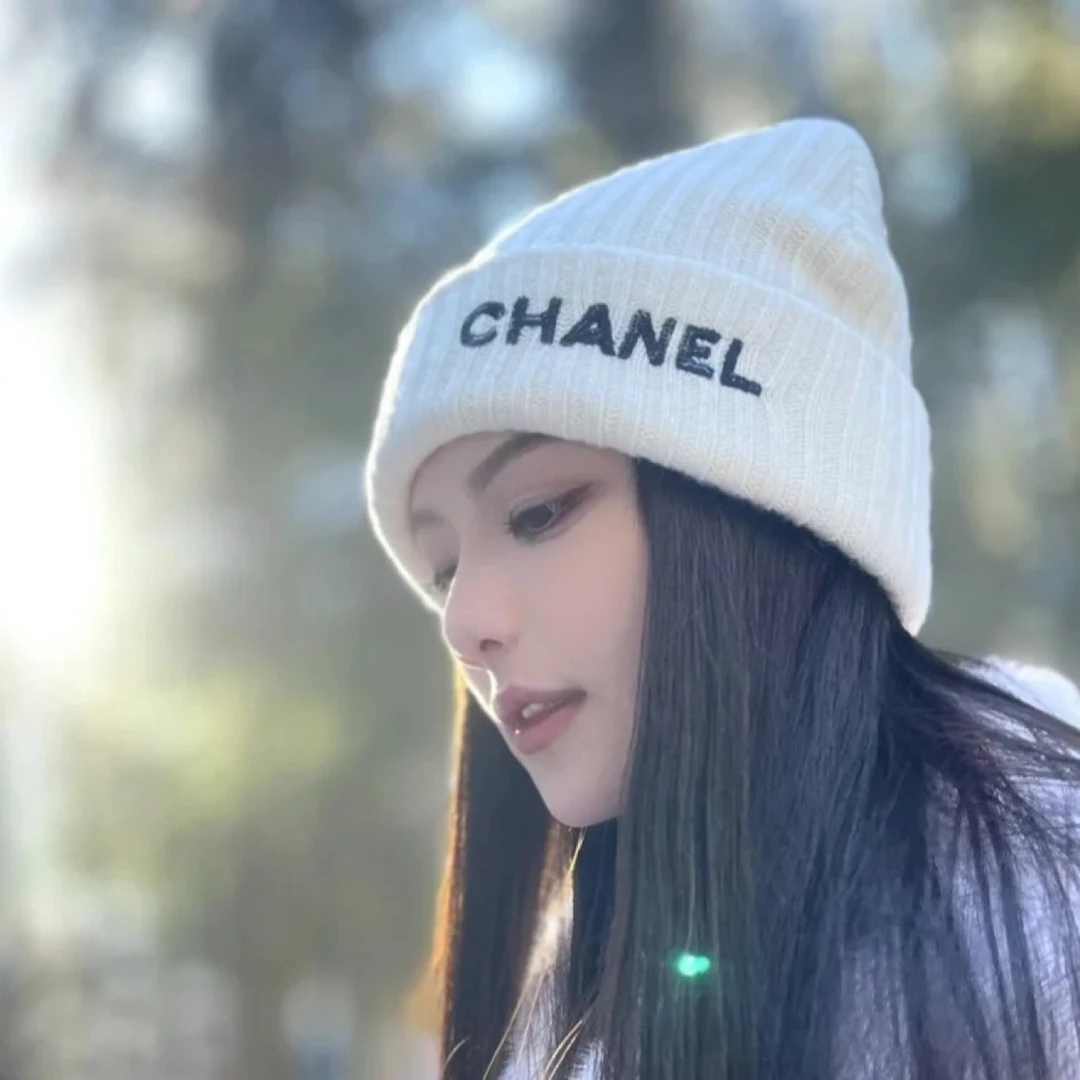 Chanel/香奈儿13435  黑白针织冷帽 均码