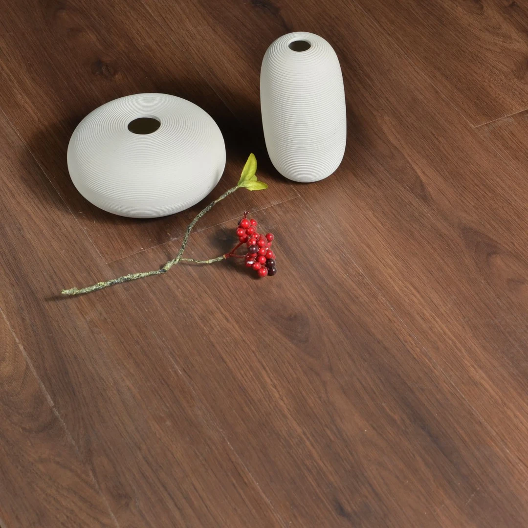 沃豪科技强化耐磨系列发热地板