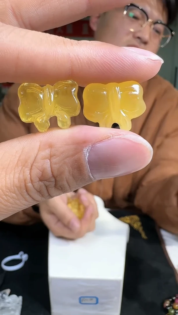 【闪购商品】蜜蜡吊坠(不含链)未镶嵌Z9204