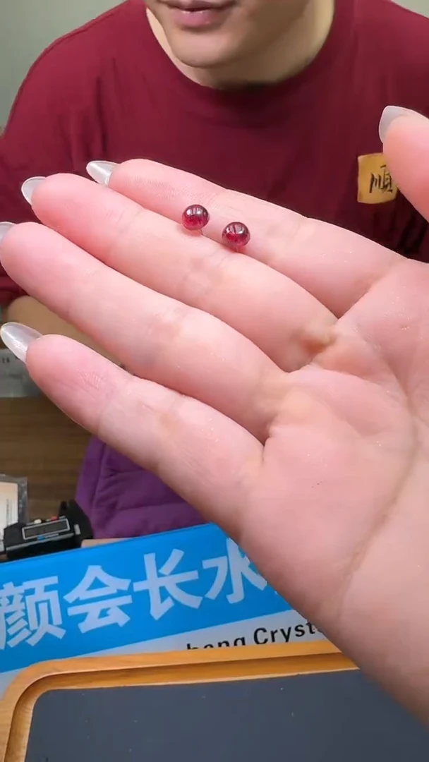 【闪购商品】石榴石（紫牙乌）耳饰未镶嵌630