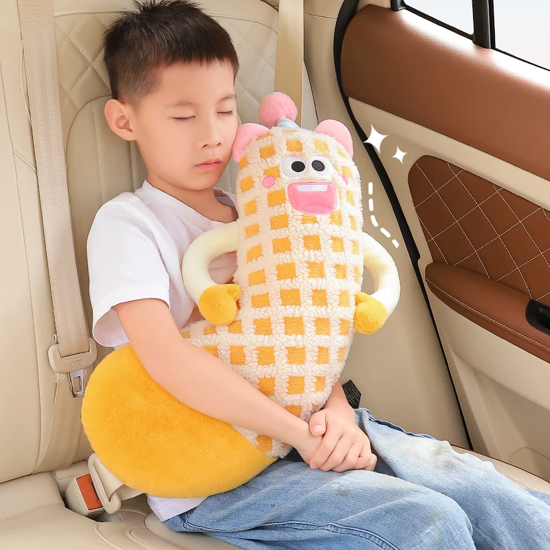 汽车抱枕儿童安全带防勒脖护肩保护套卡通可爱车上护颈枕睡觉神器