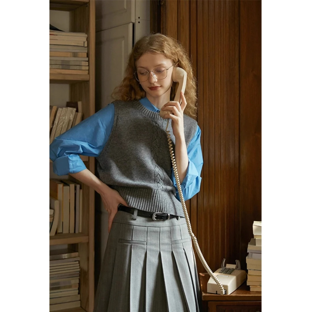 灰色针织马甲女春秋外搭衬衫叠穿坎肩学院格雷系薄款毛衣背心马夹