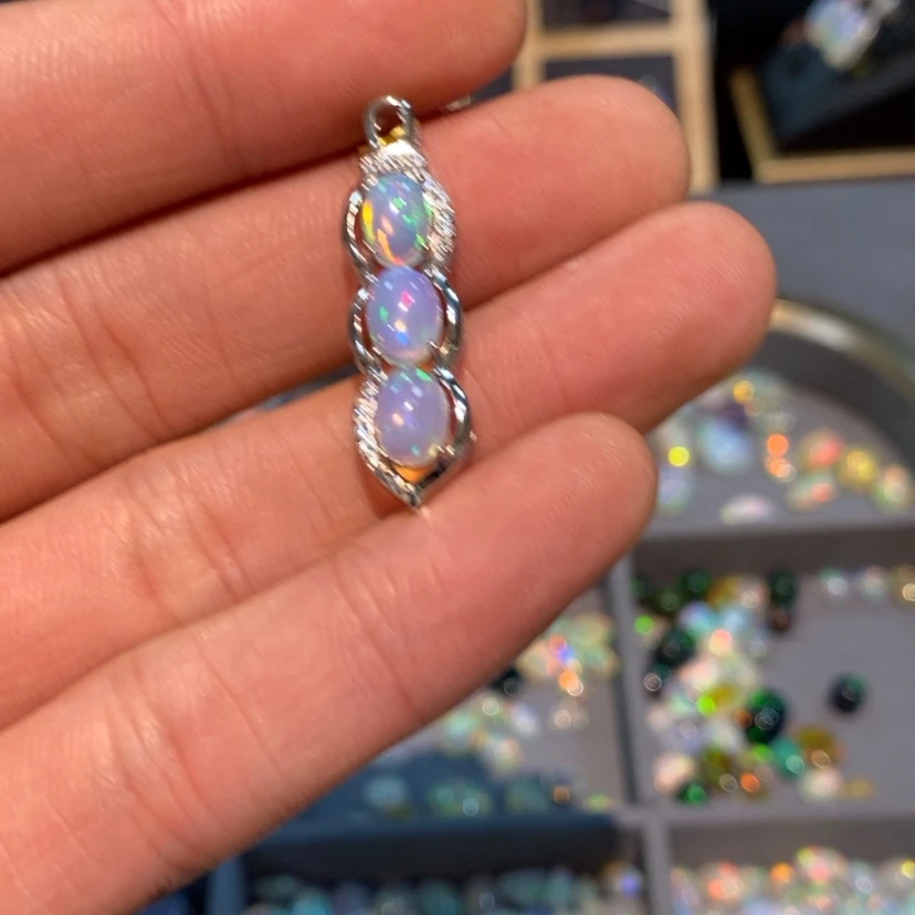 【闪购商品】欧泊吊坠银S925镶嵌?**熊