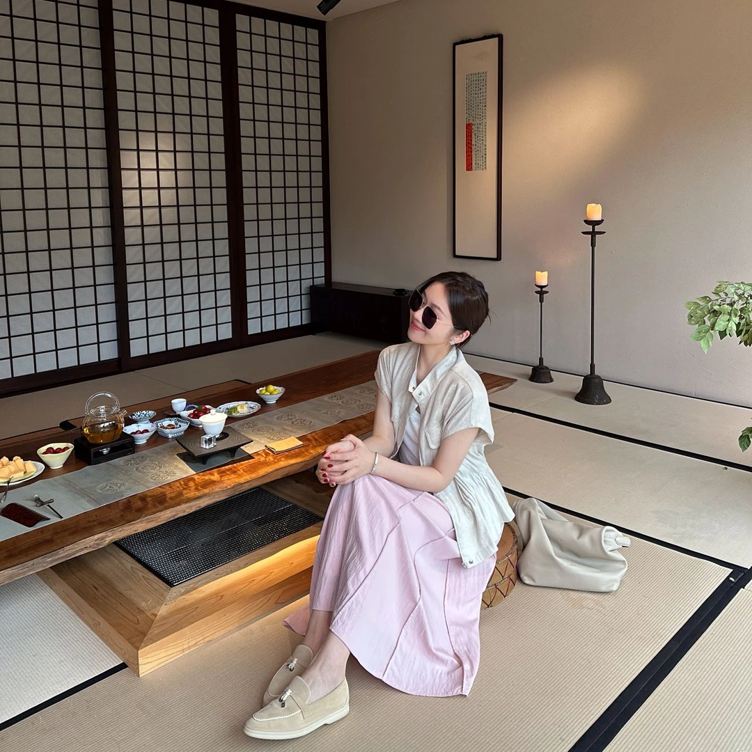 syna 美人祭 质感粉色半身裙