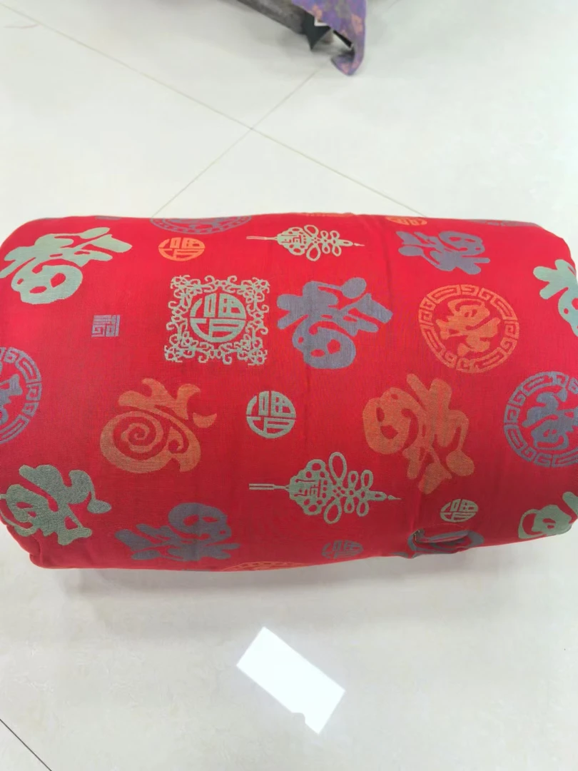 新款秋冬加厚百福单人双层纱被子1.5x2.0