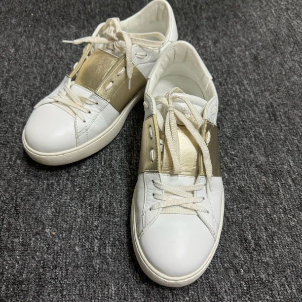 Valentino/华伦天奴/39码/Open/白金柳丁板鞋/95新/