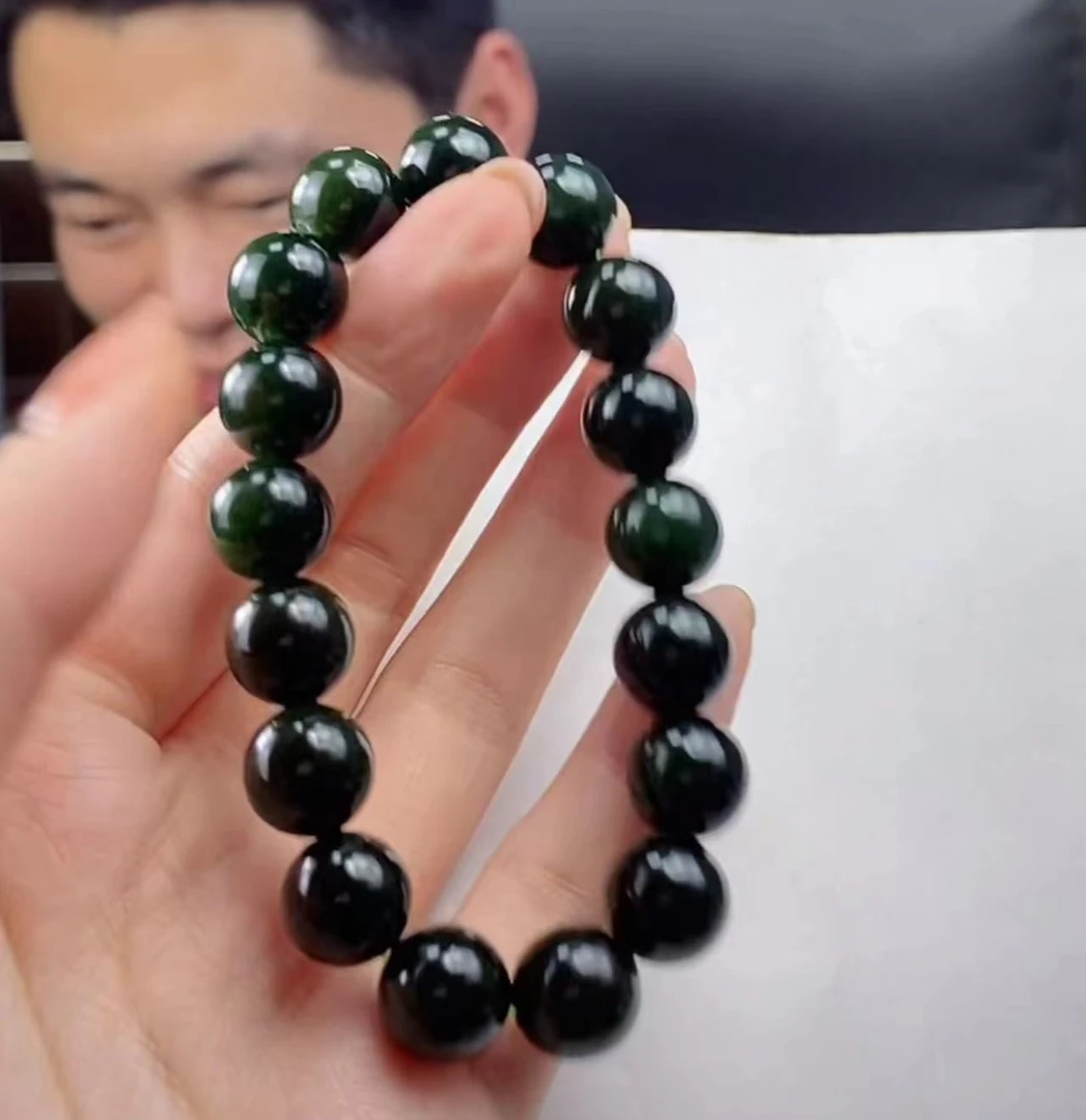 天然和田玉碧玉墨碧圆珠手串卡12mm左右打灯为绿色稀有款