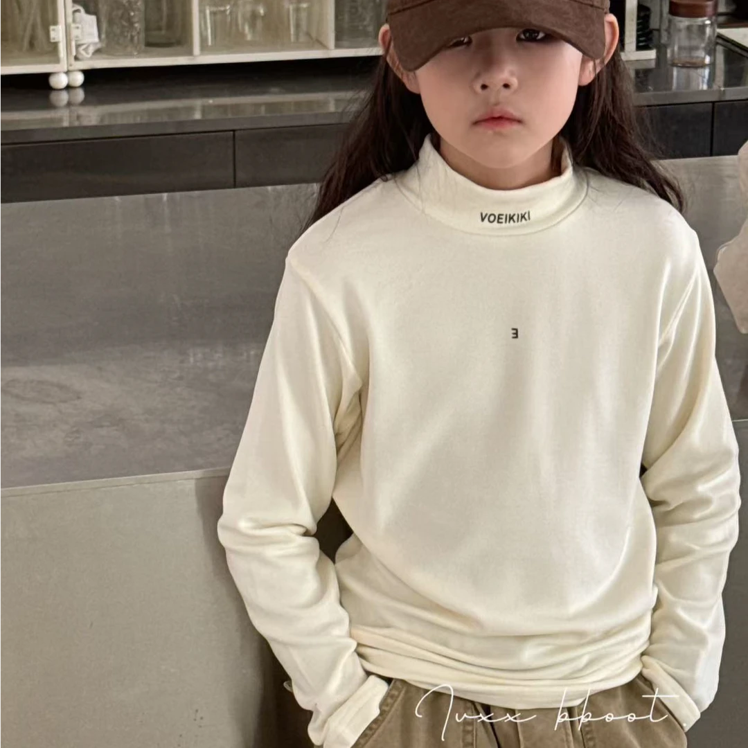 8257黑白灰领子字母打底衫