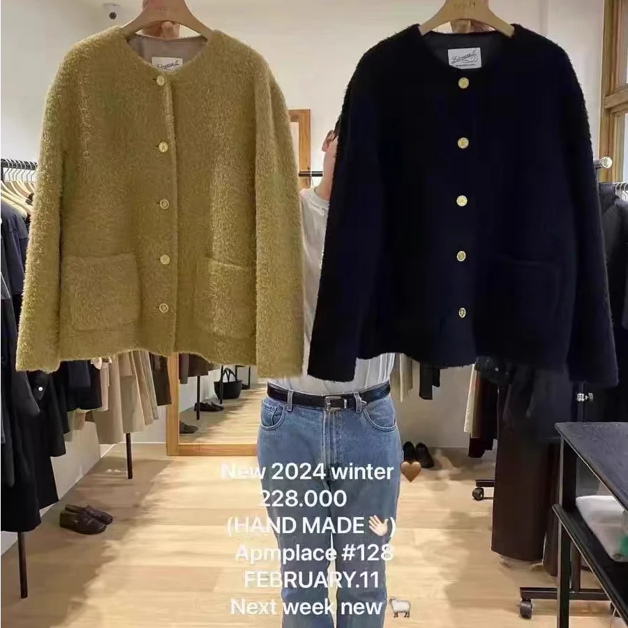 韩国东大门february2024秋冬新款圆领金扣大衣短外套