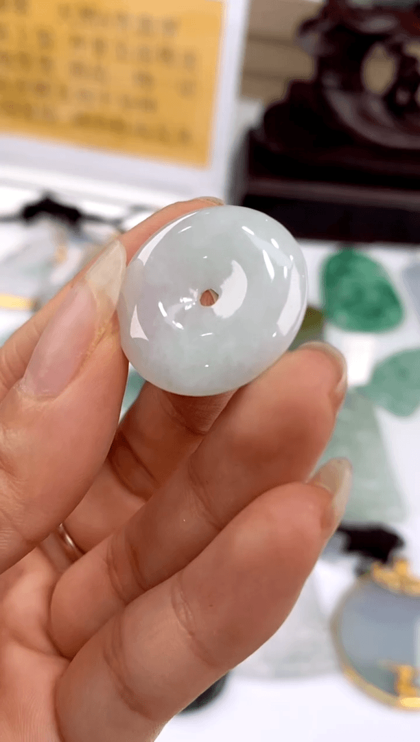 【闪购商品】翡翠吊坠(不含链)未镶嵌9086