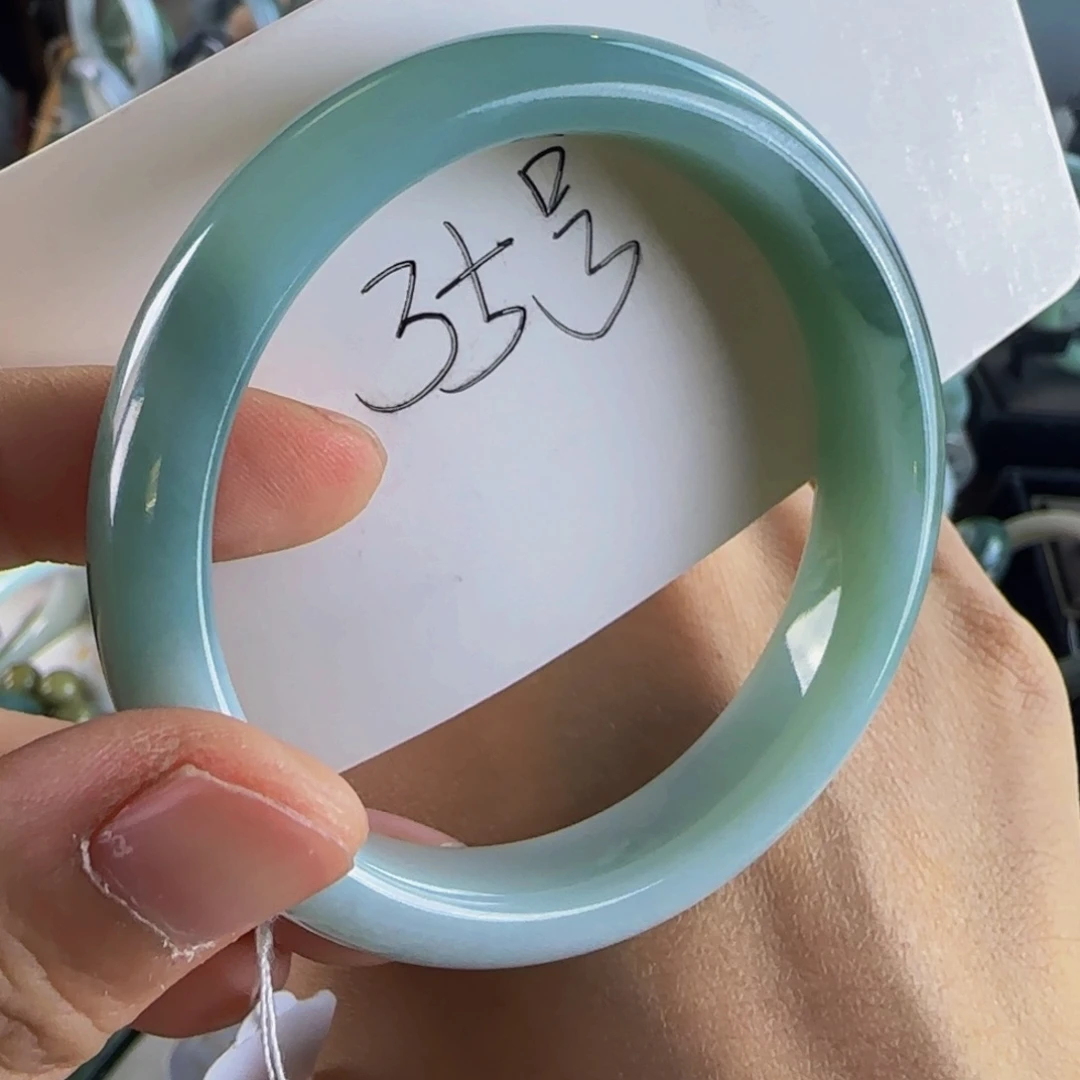 【闪购商品】翡翠手镯未镶嵌老坑53.2