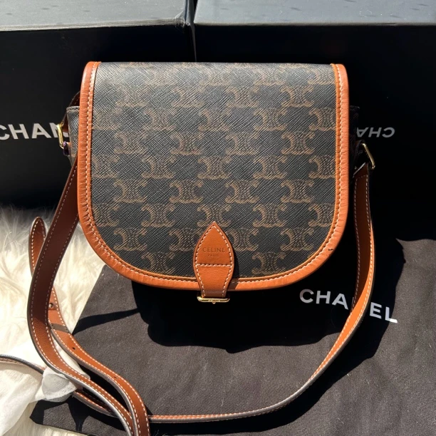 99新 Celine/思琳 经典老花马鞍包