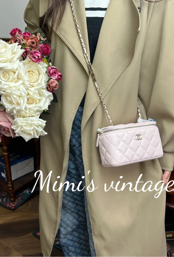 95新 Chanel/香奈儿 樱花粉荔枝牛双c链条长盒子(31开22年带镜子)