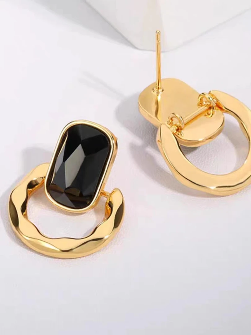 铜合金耳饰 气质轻奢小众黑色耳钉法式复古港风设计感E1614