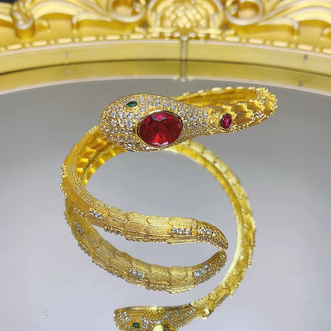 铜合金手镯 079 时尚经典设计 红色蛇形百搭女款手镯