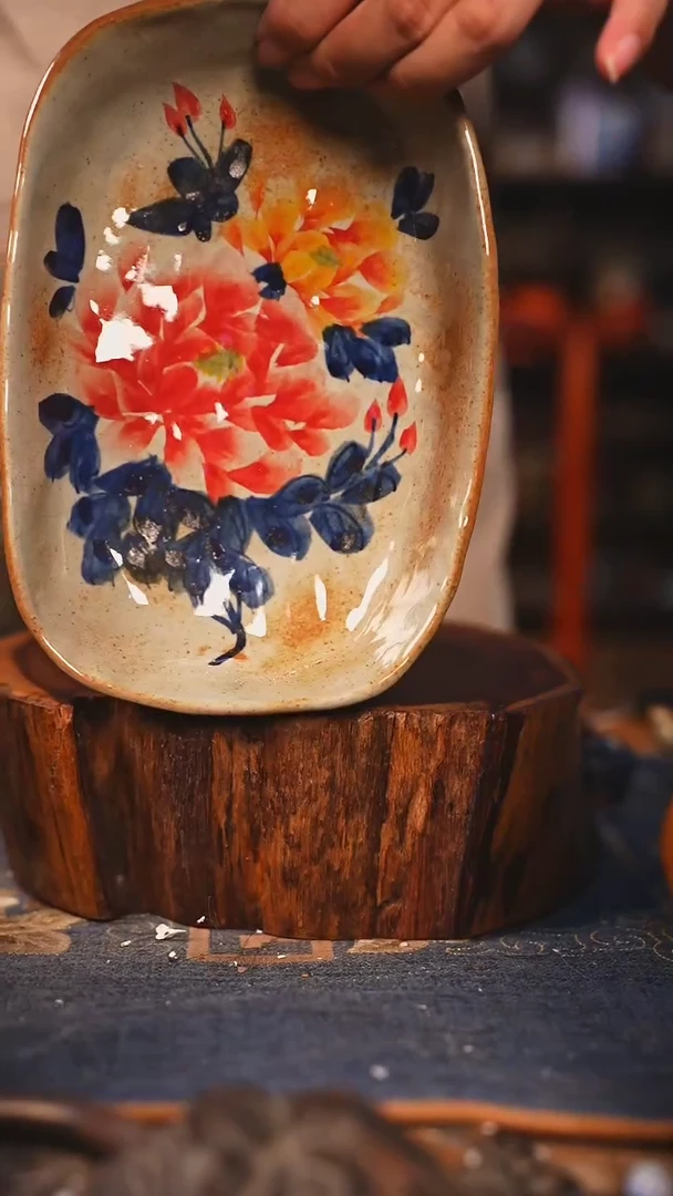 【闪购商品】壶手工手绘，高温釉下彩