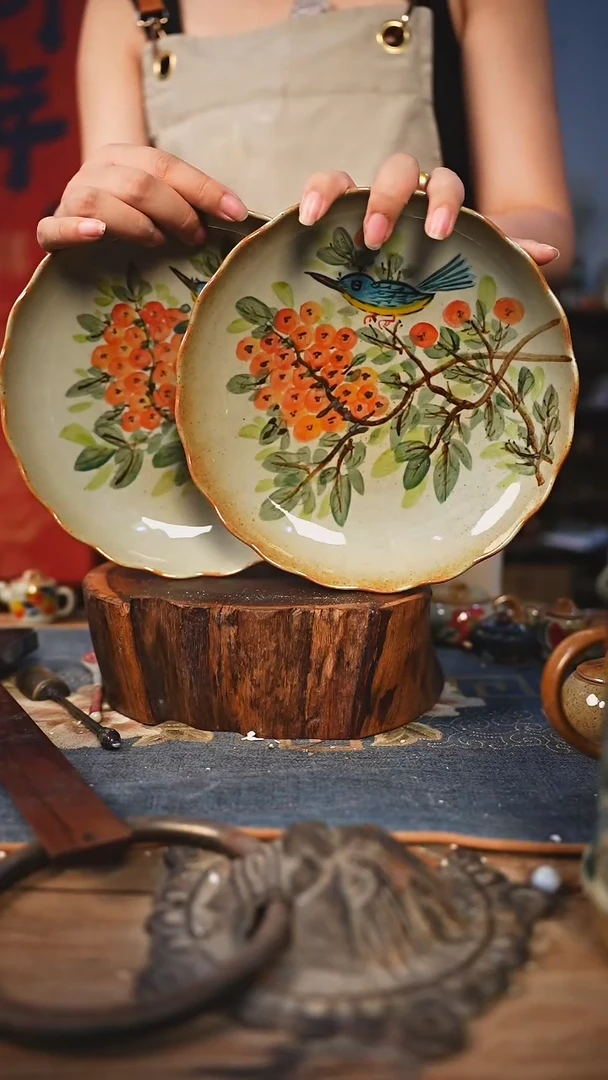 【闪购商品】壶手工手绘，高温釉下彩