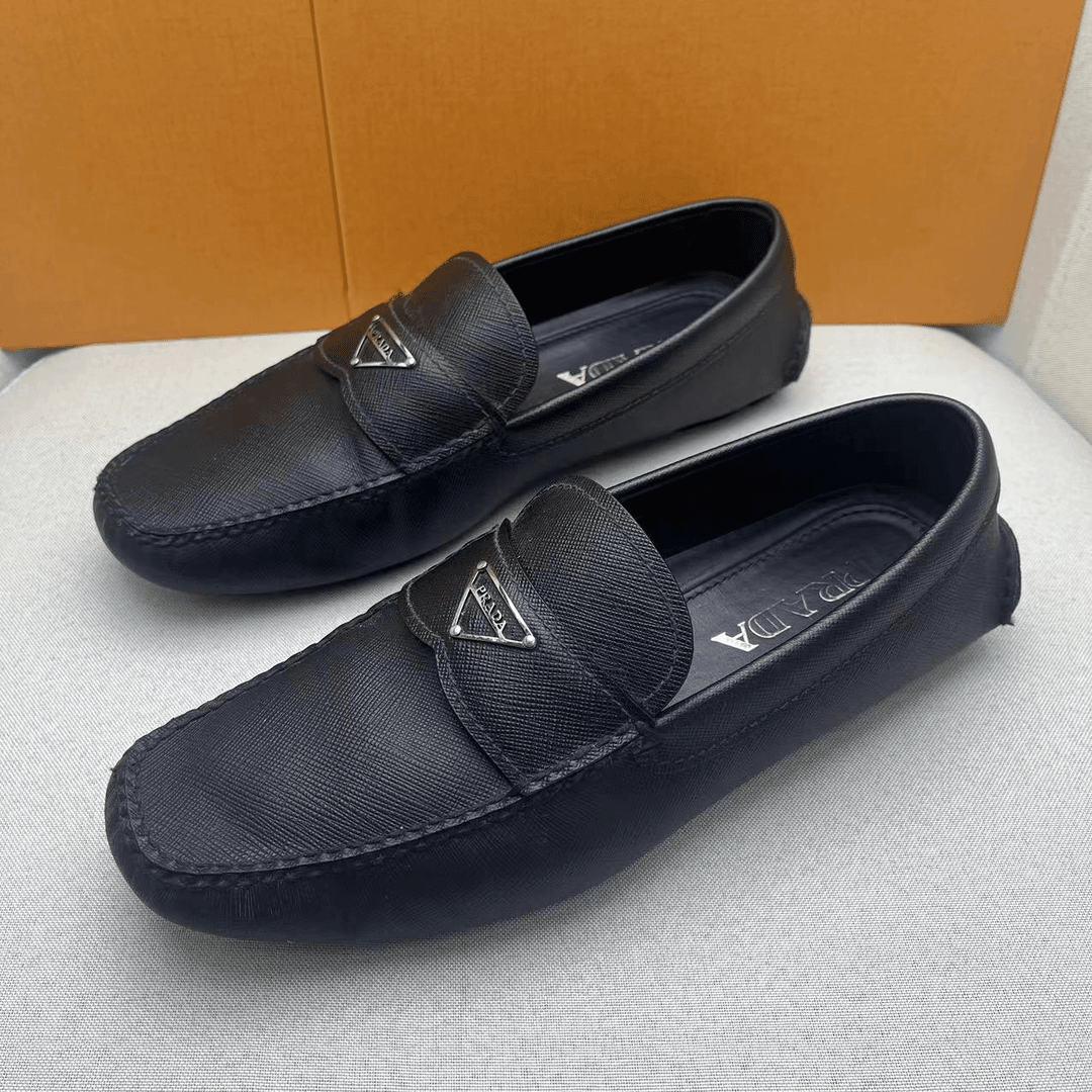 Prada/普拉达黑色三角标舒适时尚百搭软底豆豆鞋/39欧/97新