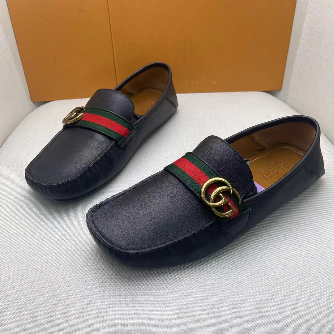 GUCCI/古驰黑色金扣时尚百搭休闲软底豆豆鞋/41欧/98新 福利款
