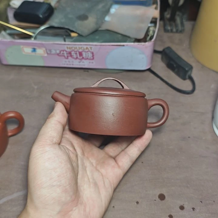 紫砂茶壶清水泥内推汉瓦170cc