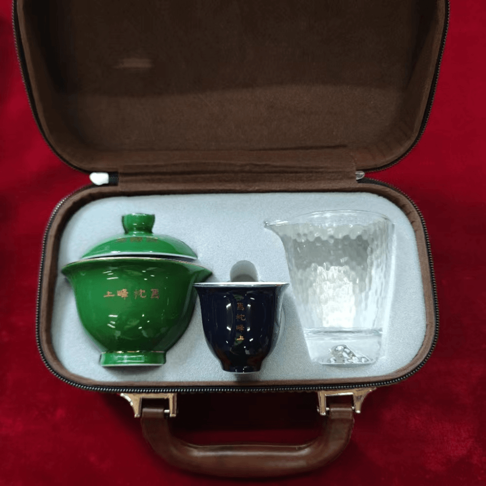 马枕峰皮质茶具一套