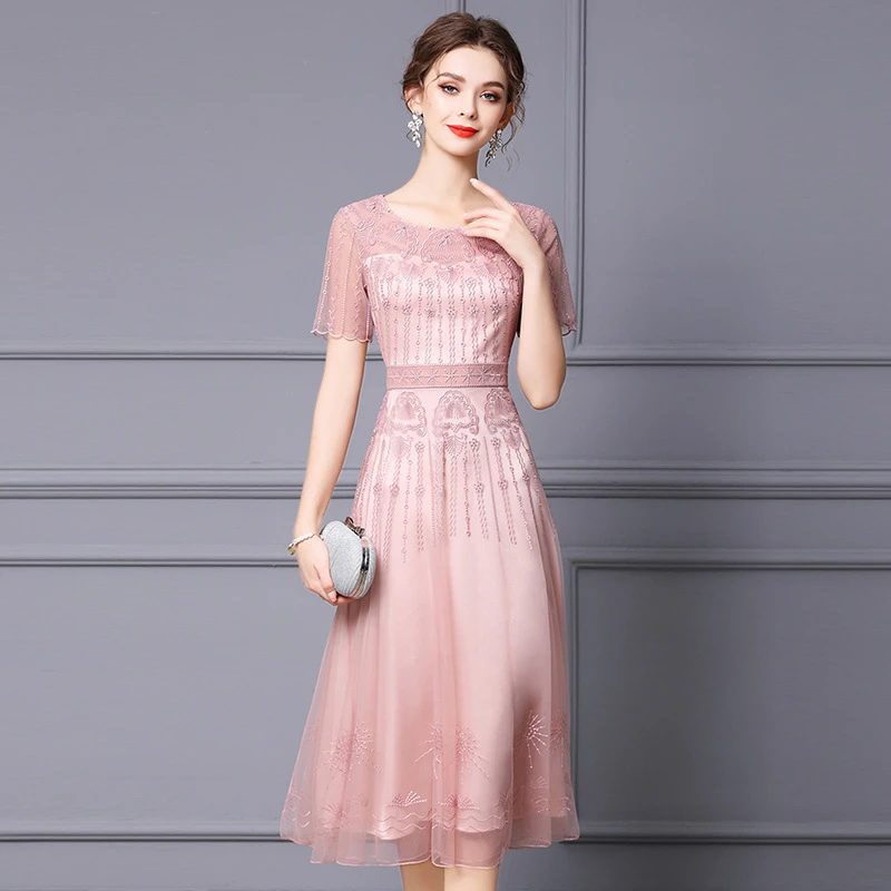 仙女妈妈连衣裙法式长款高级感手工订珠2023新款刺绣礼服裙子夏季