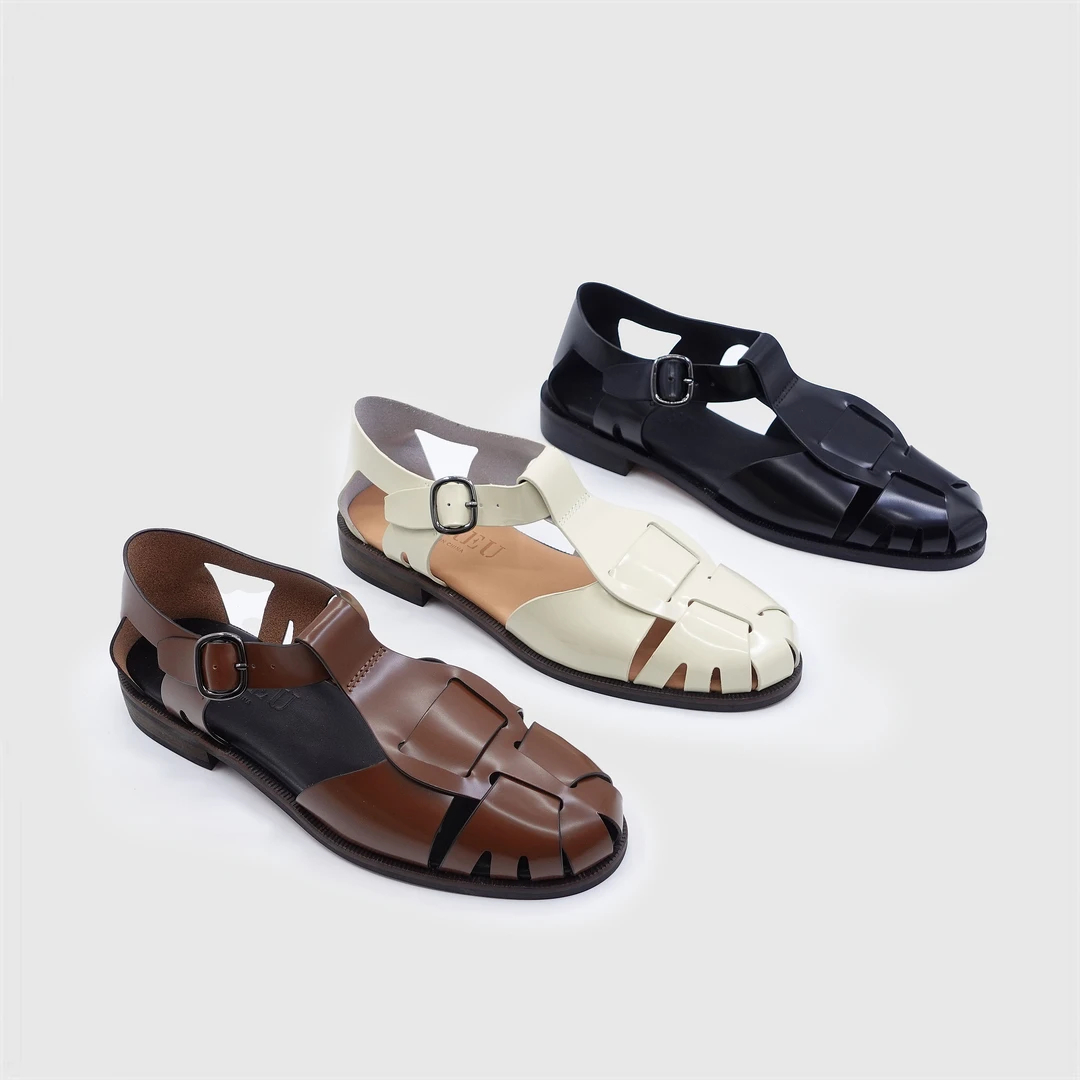 复古编织罗马凉鞋 圆头低跟休闲女鞋真皮猪笼编织包头通勤风镂空