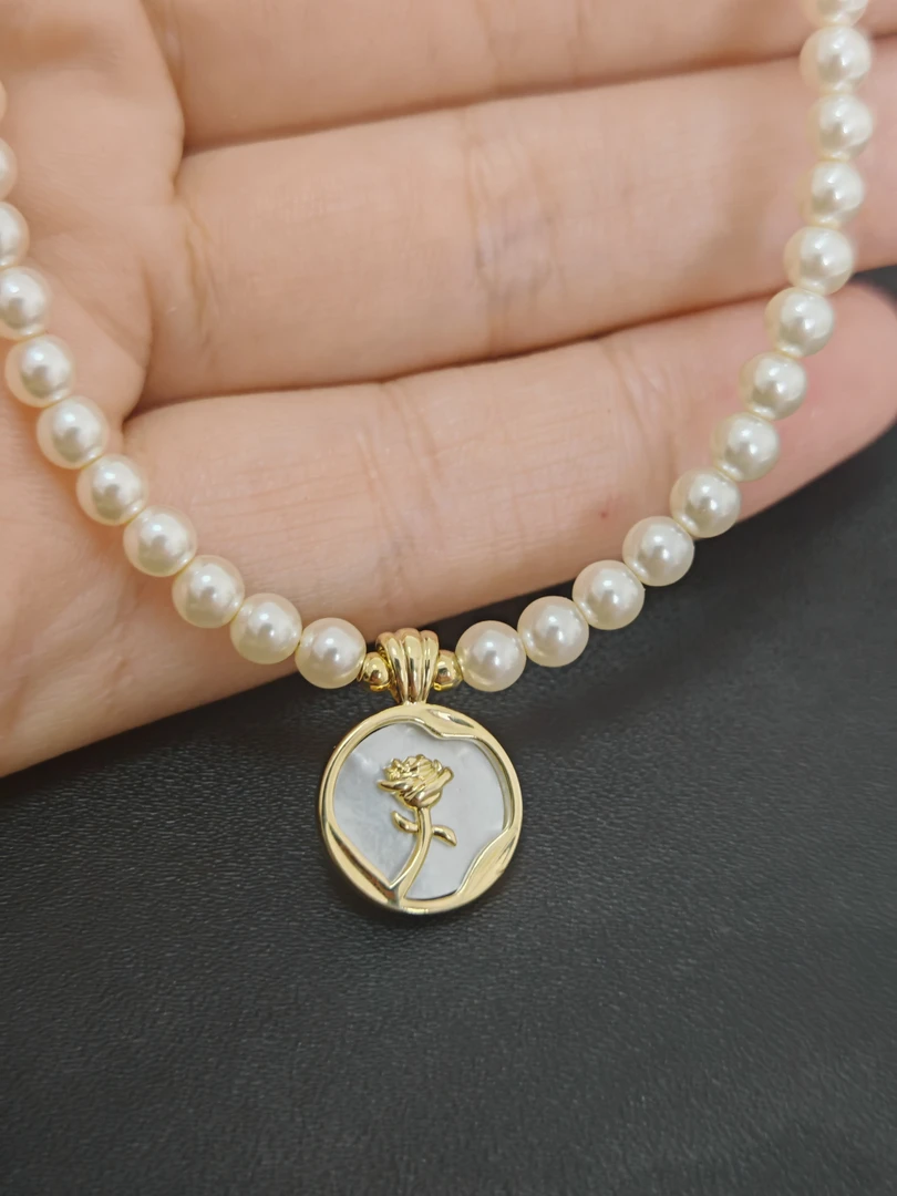 钛钢吊坠 福儿家玫瑰花朵串珠吊坠项链