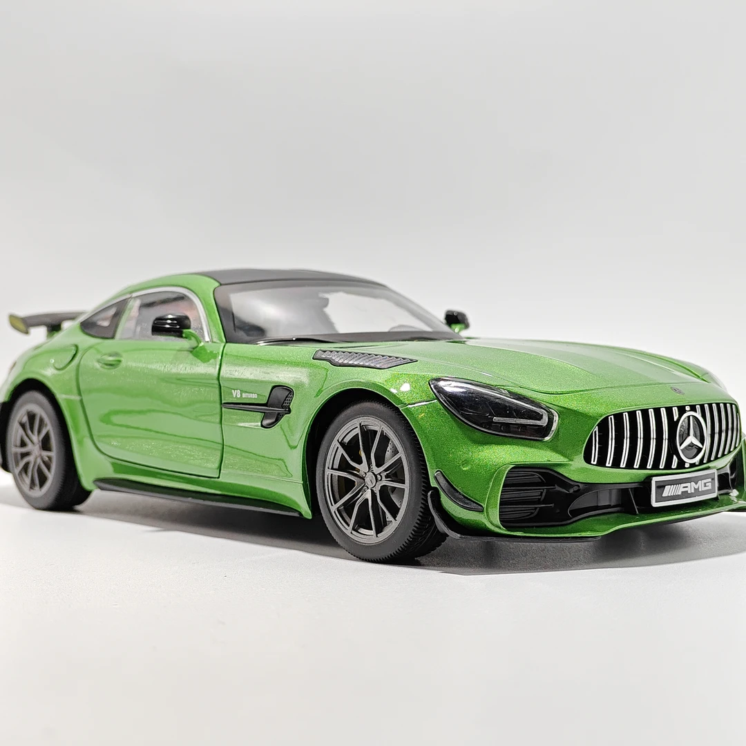 合金汽车1.18模型汽车摆台男生礼物随机款式