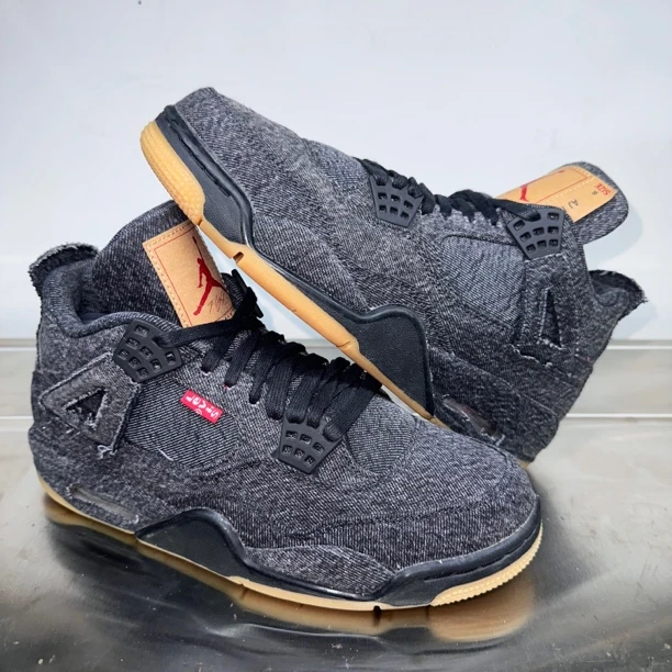 AJ4李维斯联名黑牛仔 41码配盒 99新成色 Air Jordan4
