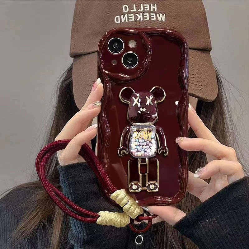 酒红暴力熊苹果15手机壳本命年iPhone14Plus奶油纹13秋冬女12保护